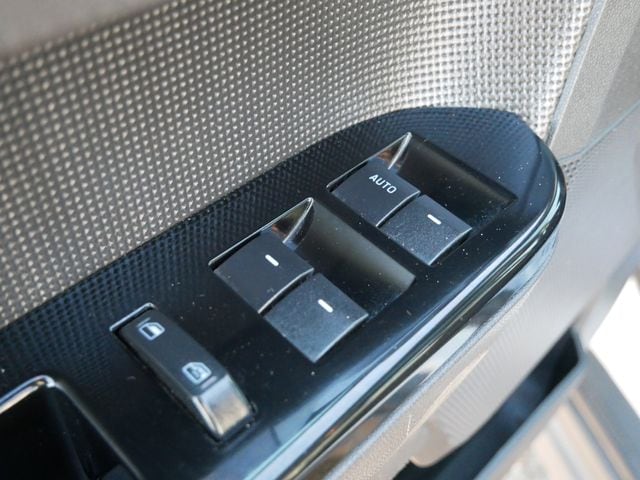 Thumbnail: 2012 Ford Escape - 23