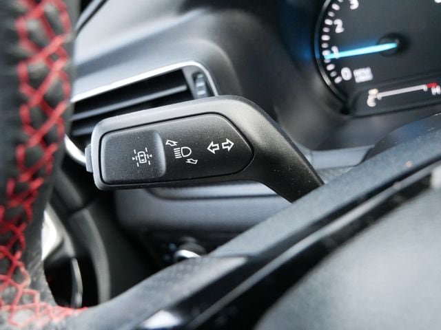 Thumbnail: 2023 Ford Explorer - 28