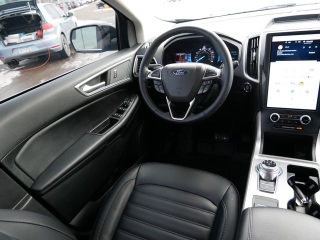 Thumbnail: 2023 Ford Edge - 7