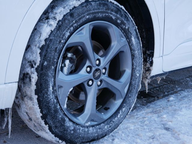 Thumbnail: 2023 Ford Escape - 21