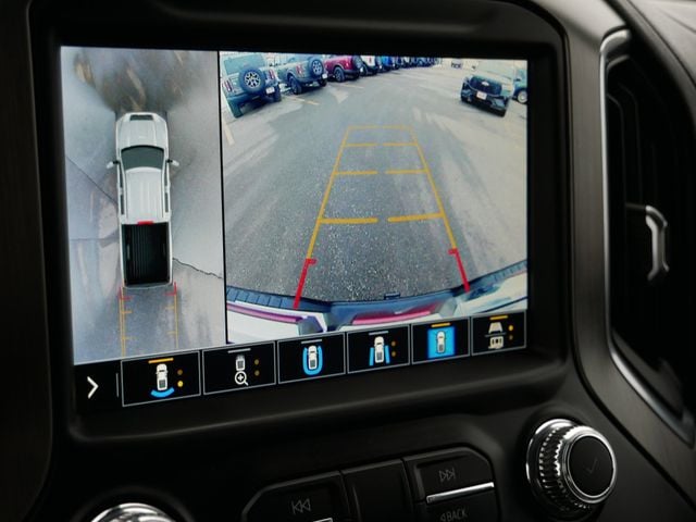 Thumbnail: 2022 GMC Sierra 3500 - 32