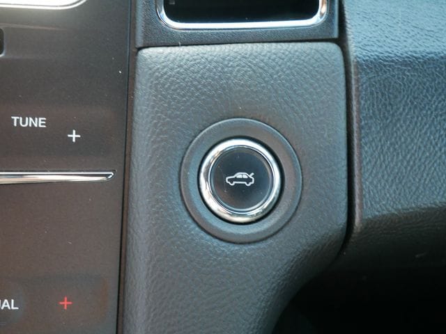 Thumbnail: 2014 Ford Taurus - 12
