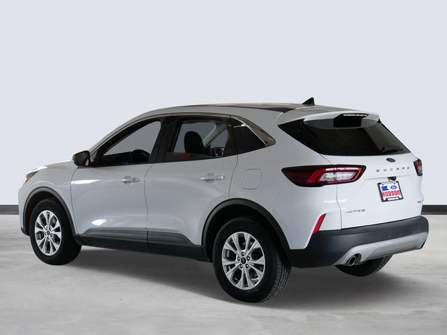 Thumbnail: 2023 Ford Escape - 3