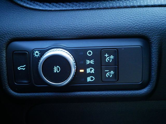 Thumbnail: 2022 Ford Explorer - 16