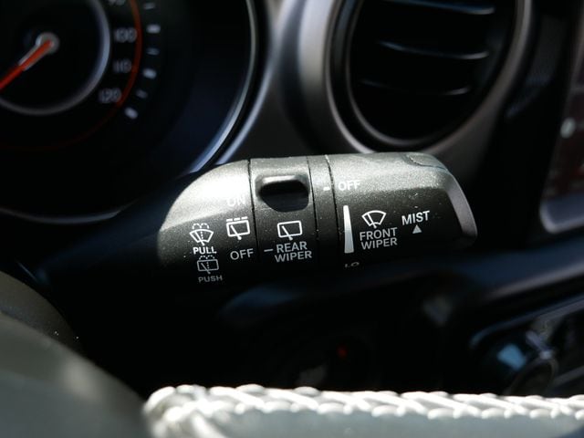 Thumbnail: 2021 Jeep Wrangler - 24