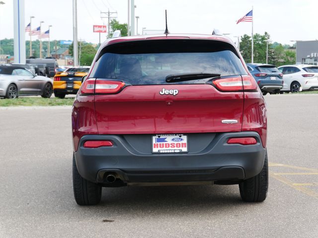 Thumbnail: 2015 Jeep Cherokee - 16