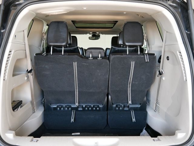 Thumbnail: 2023 Chrysler Pacifica - 7