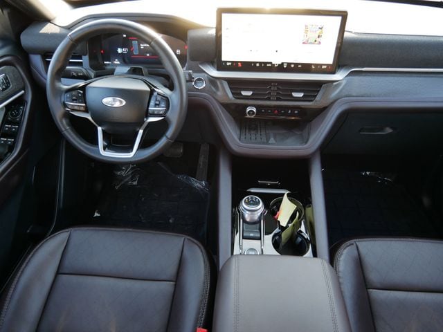 Thumbnail: 2025 Ford Explorer - 8