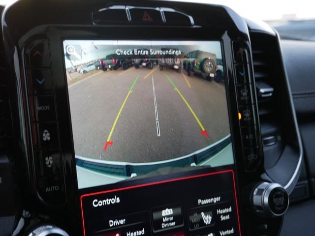 Thumbnail: 2020 RAM 1500 - 32