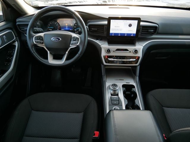 Thumbnail: 2022 Ford Explorer - 8