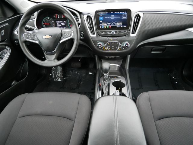 Thumbnail: 2024 Chevrolet Malibu - 7