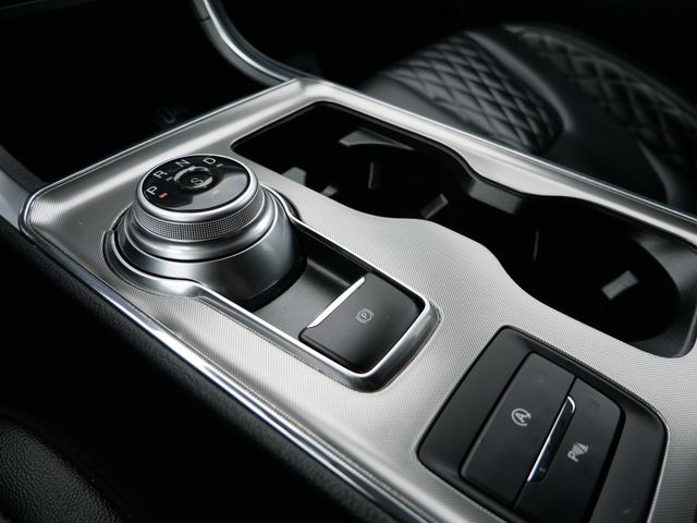 Thumbnail: 2024 Ford Edge - 17