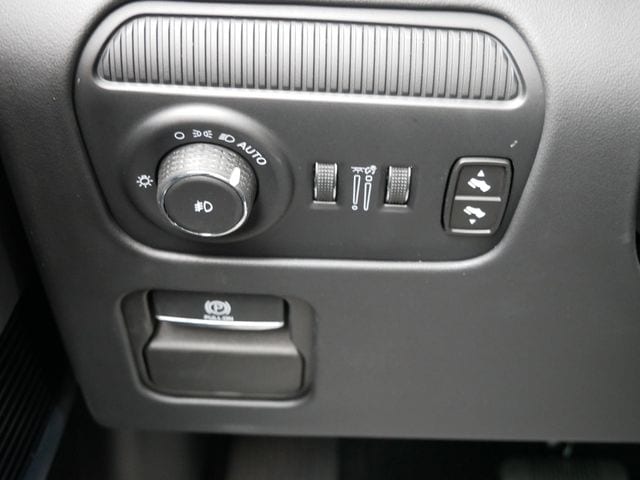 Thumbnail: 2024 Jeep Grand Wagoneer L - 15