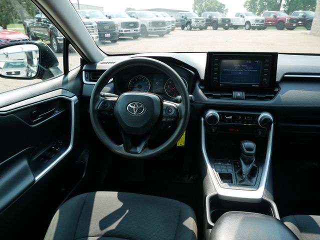 Thumbnail: 2021 Toyota RAV4 - 6