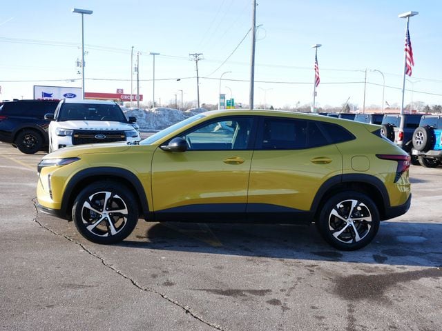 Thumbnail: 2024 Chevrolet Trax - 2