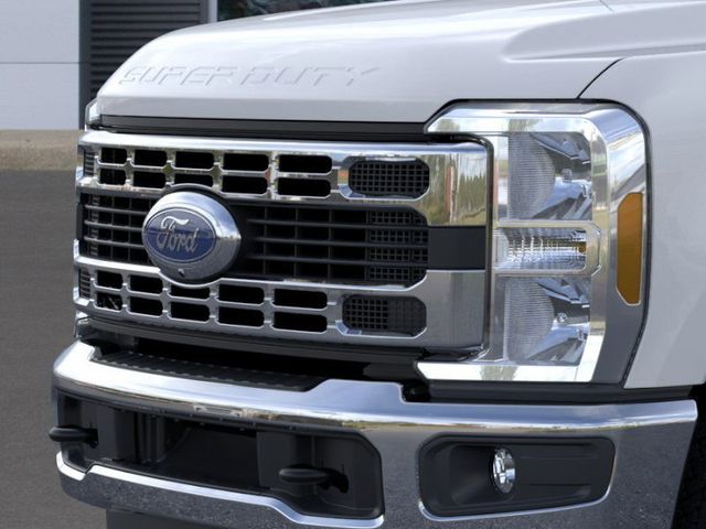 Thumbnail: 2025 Ford F-350 - 17