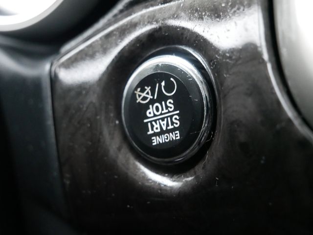 Thumbnail: 2011 Jeep Grand Cherokee - 27