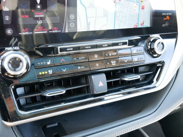 Thumbnail: 2020 Toyota Highlander - 19