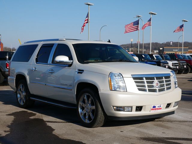 Thumbnail: 2014 Cadillac Escalade - 19