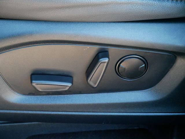 Thumbnail: 2023 Ford Explorer - 25