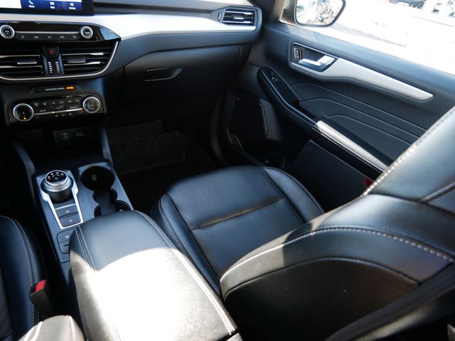 Thumbnail: 2022 Ford Escape - 10