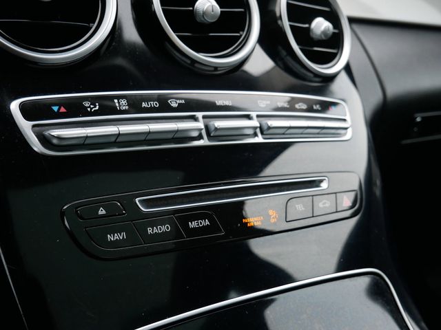 Thumbnail: 2016 Mercedes-Benz C-Class - 10