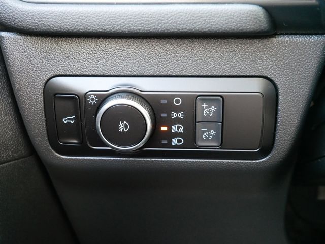 Thumbnail: 2022 Ford Escape - 16