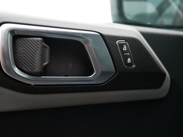 Thumbnail: 2022 Ford Bronco - 23