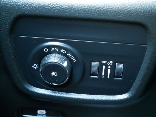 Thumbnail: 2022 Jeep Grand Cherokee L - 16