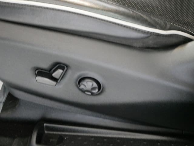 Thumbnail: 2019 Chrysler Pacifica - 18