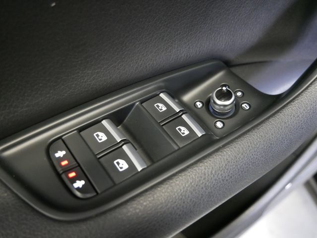 Thumbnail: 2018 Audi Q7 - 13