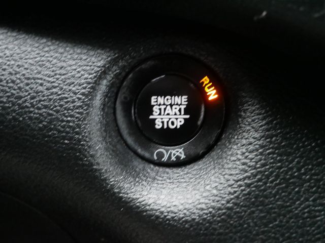 Thumbnail: 2017 Jeep Cherokee - 26