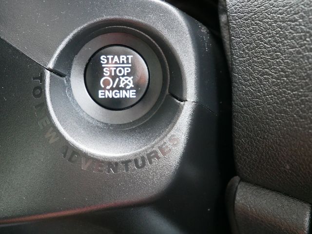 Thumbnail: 2016 Jeep Renegade - 26