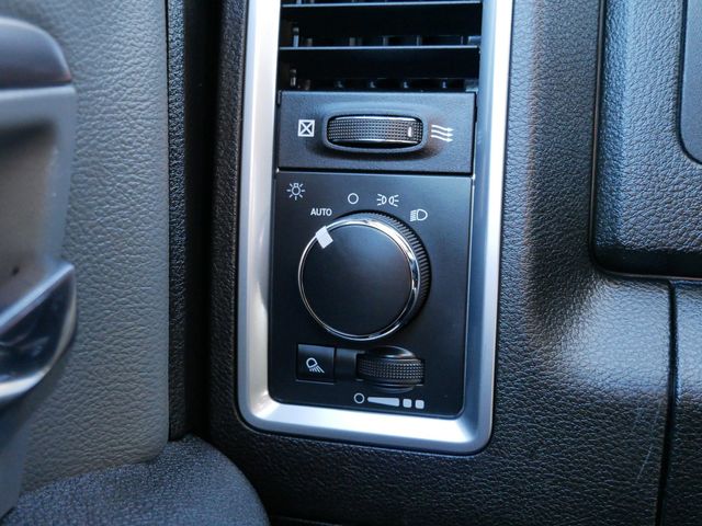 Thumbnail: 2022 RAM 1500 Classic - 22