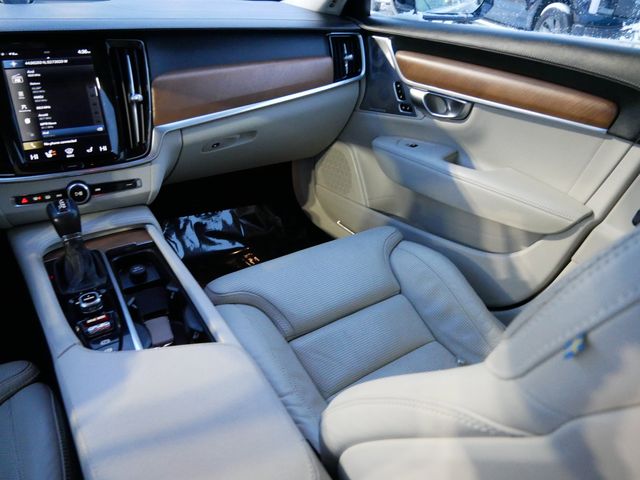 Thumbnail: 2017 Volvo S90 - 9