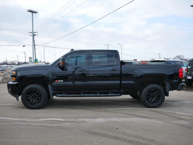 Thumbnail: 2017 Chevrolet Silverado 3500 - 2