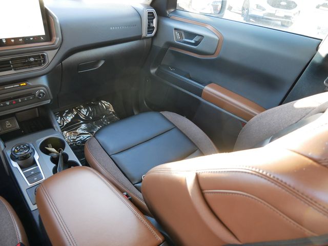 Thumbnail: 2025 Ford Bronco Sport - 10