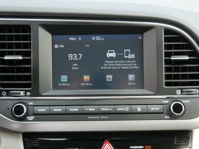 2017 Hyundai Elantra Limited Edition 10