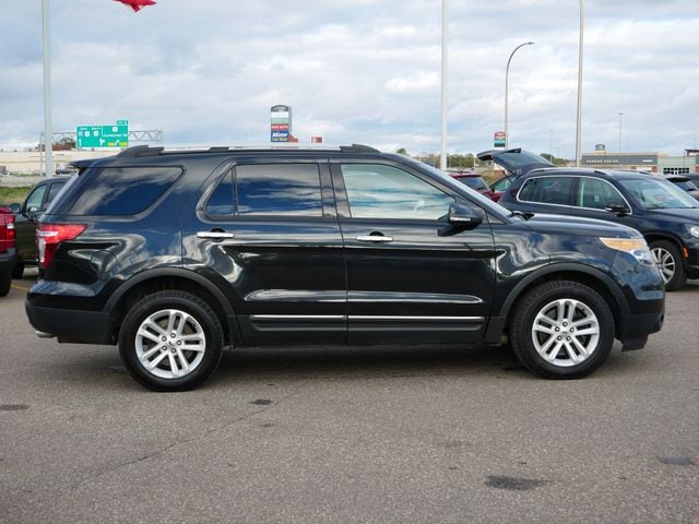 Thumbnail: 2015 Ford Explorer - 18