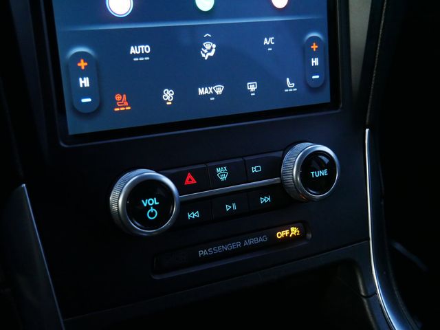 Thumbnail: 2022 Ford Edge - 12