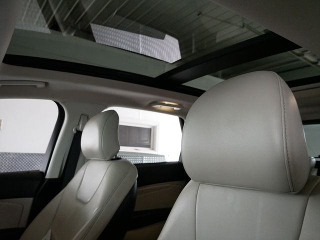Thumbnail: 2019 Ford Edge - 18