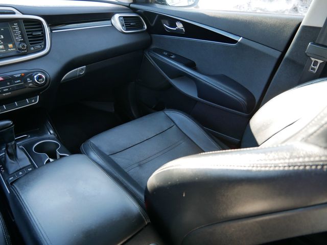 Thumbnail: 2016 Kia Sorento - 9