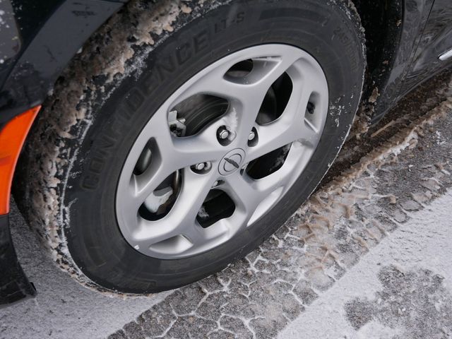 Thumbnail: 2023 Chrysler Pacifica - 21