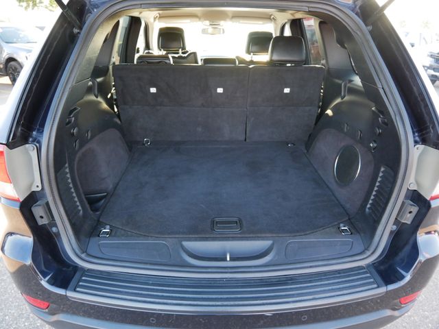 Thumbnail: 2011 Jeep Grand Cherokee - 4