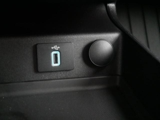 Thumbnail: 2017 Ford Fusion - 14