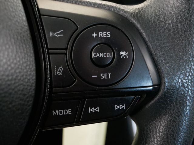 Thumbnail: 2020 Toyota RAV4 - 23