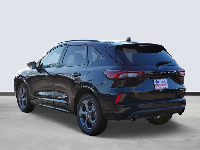 Thumbnail: 2023 Ford Escape - 3