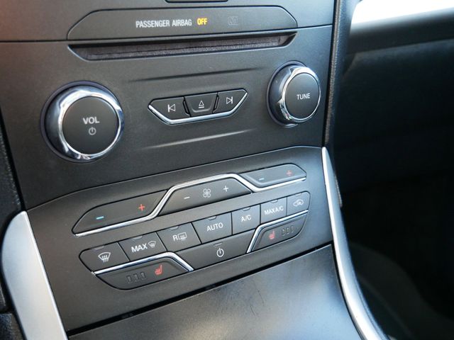 Thumbnail: 2015 Ford Edge - 11