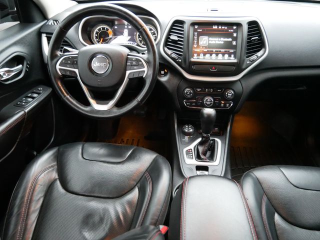 Thumbnail: 2017 Jeep Cherokee - 7