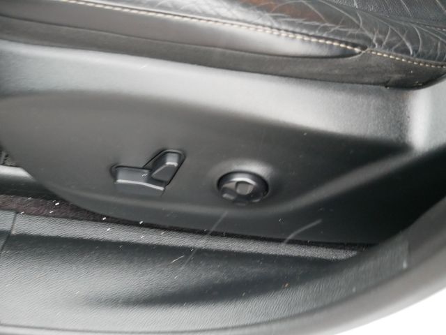 Thumbnail: 2017 Jeep Cherokee - 23